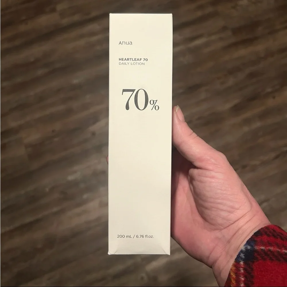Anua Heartleaf 70% Daily Lotion, 6.76 fl oz - Expires 2027/ FREE GWP